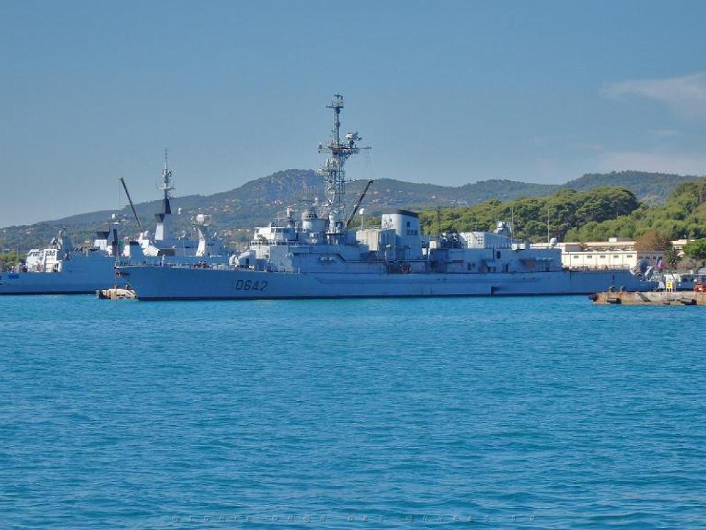 183 TOULON ET SA RADE (58).jpg